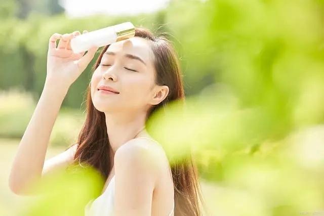 ！你绝对不想错过的真实测评新手小白必看j9九游会(中国)网站这些防晒霜真好用(图8)